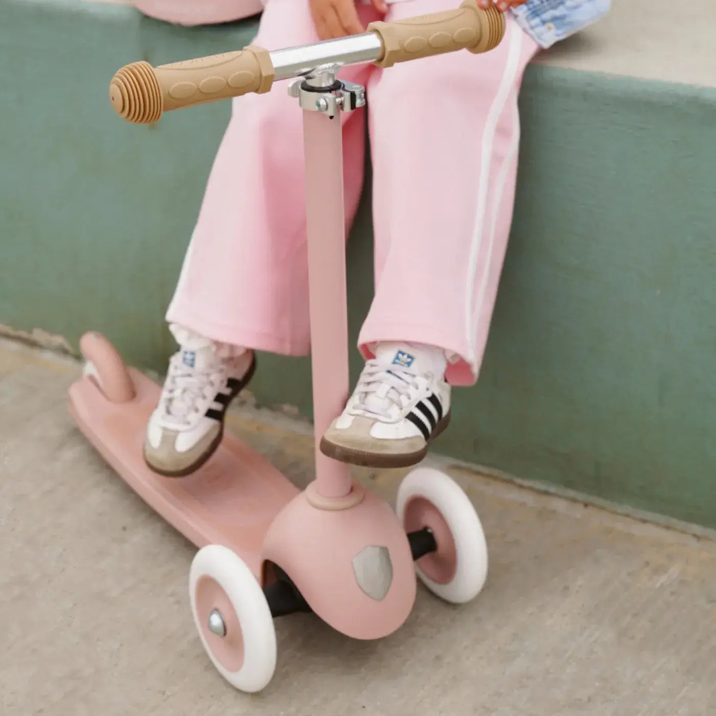 BANWOOD ECORIDE PACK - SCOOTER & HELMET - DUSTY ROSE
